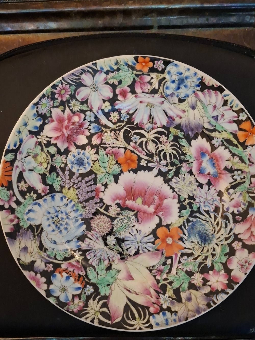 1800s Chinese Millifleurs, QIANLONG marked, 10" Plate